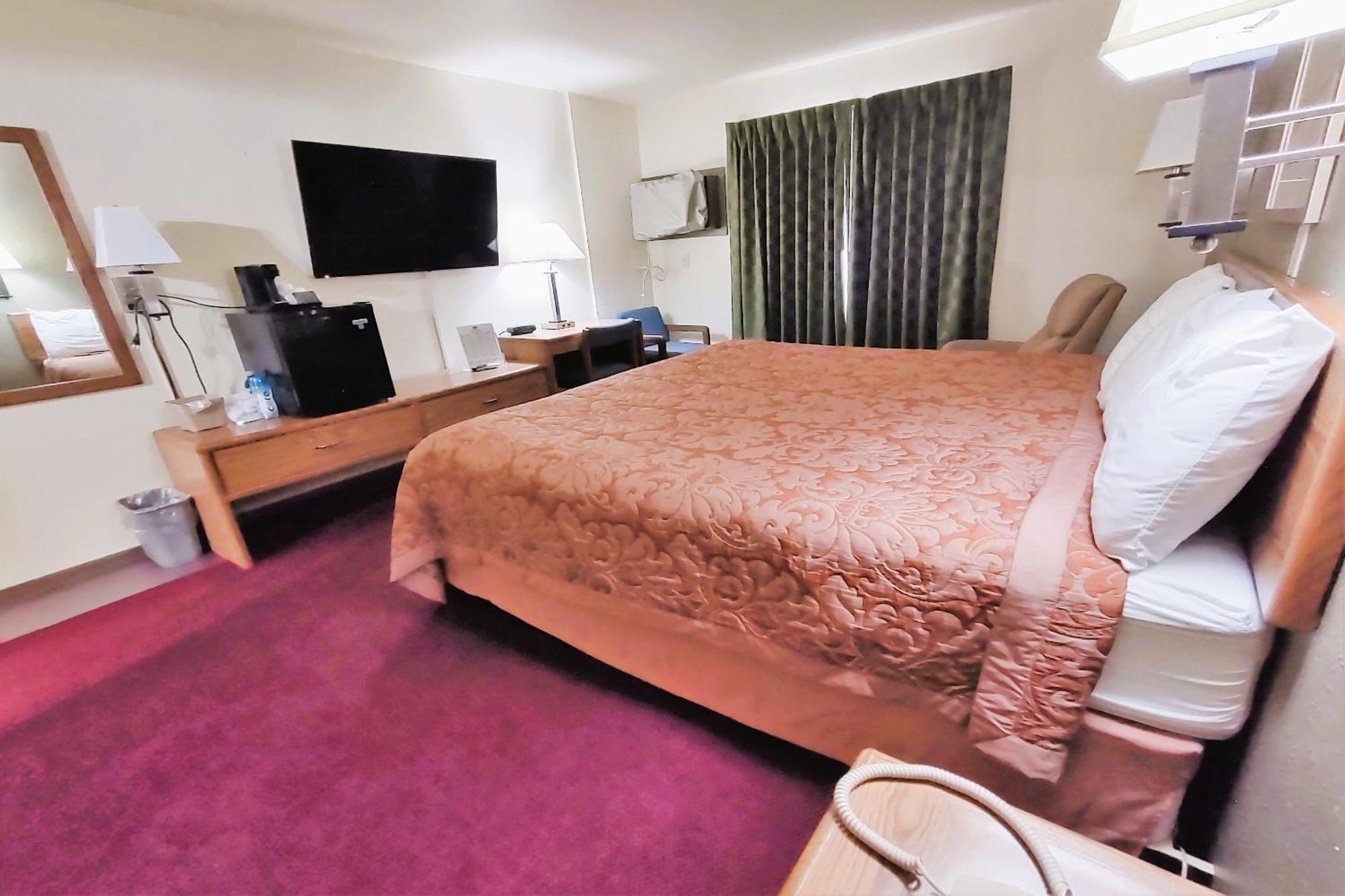 Love Hotels Staples By Oyo At Hwy 10 Mn Motley Bagian luar foto