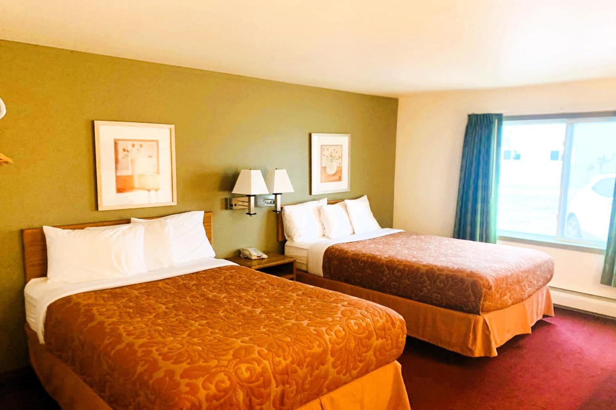Love Hotels Staples By Oyo At Hwy 10 Mn Motley Bagian luar foto