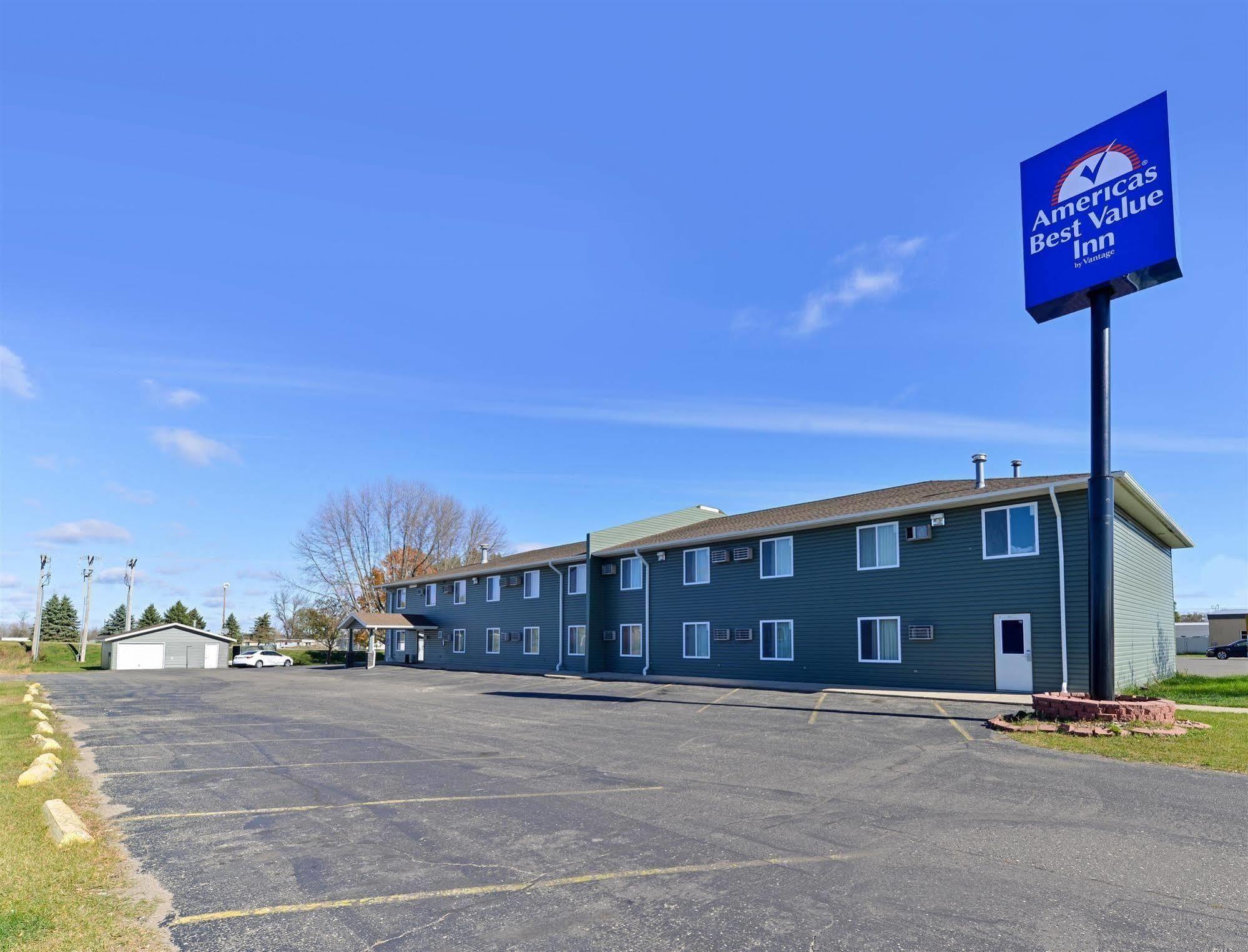 Love Hotels Staples By Oyo At Hwy 10 Mn Motley Bagian luar foto